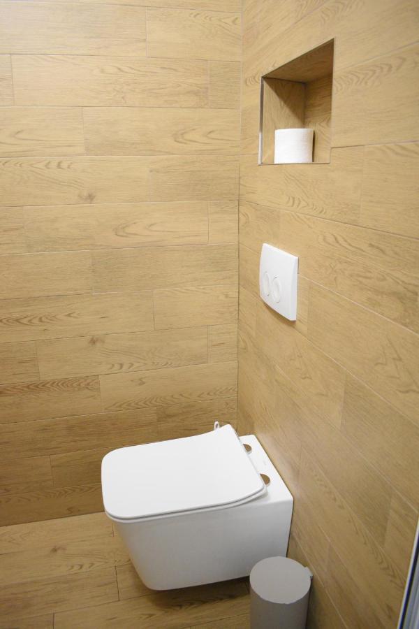 Feels Like Home Studio Apartments - Flh Albania Tirana Bagian luar foto