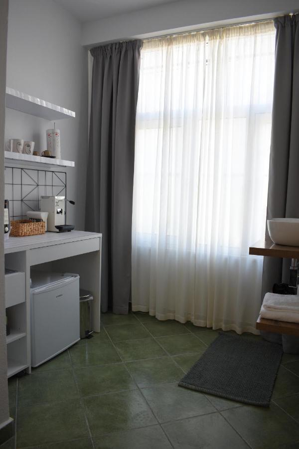 Feels Like Home Studio Apartments - Flh Albania Tirana Bagian luar foto